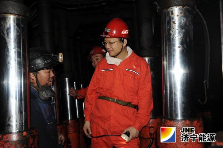 李合军到鹿洼煤矿检查指导工作