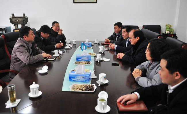 集团公司副总经理闵维到运河煤煤矿调研慰问