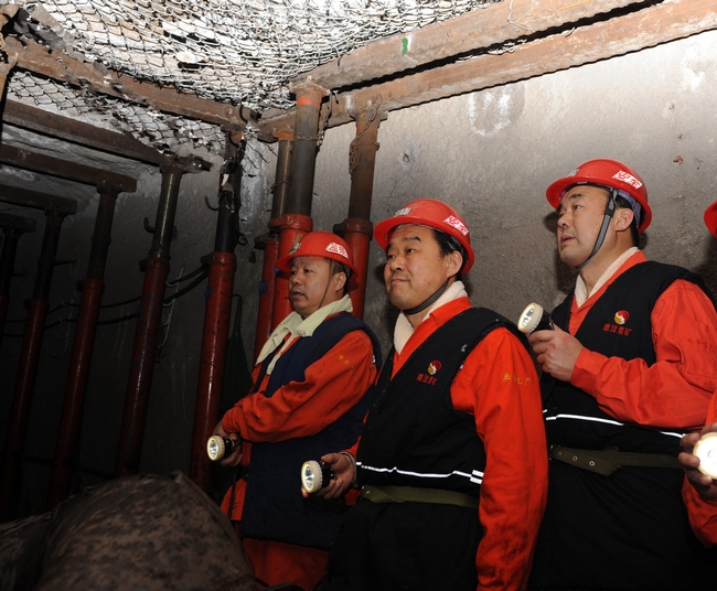 市安委会第三督导组来鹿洼煤矿督导安全生产工作