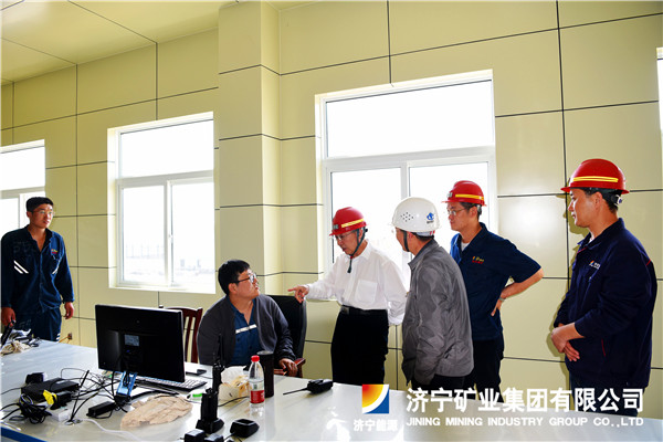 张学生到金桥煤矿洗煤厂检查指导工作