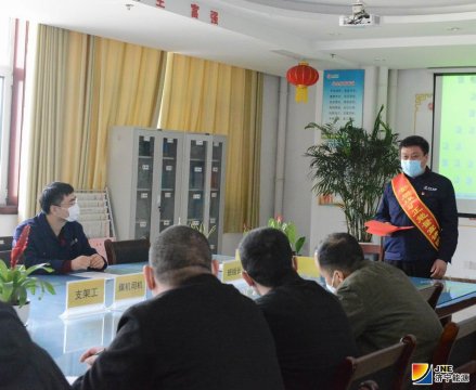 安居煤矿正能量宣讲团振奋精气神