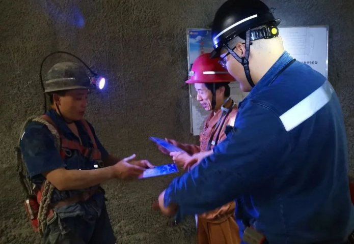 阳城煤矿创新推行“三类人”换牌管理，筑牢安全防线