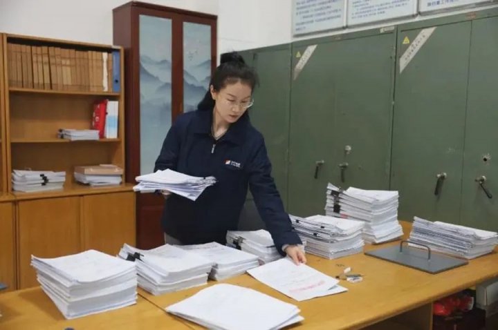 从“纸间”到“指尖”，运河煤矿档案管理工作“提档升级”